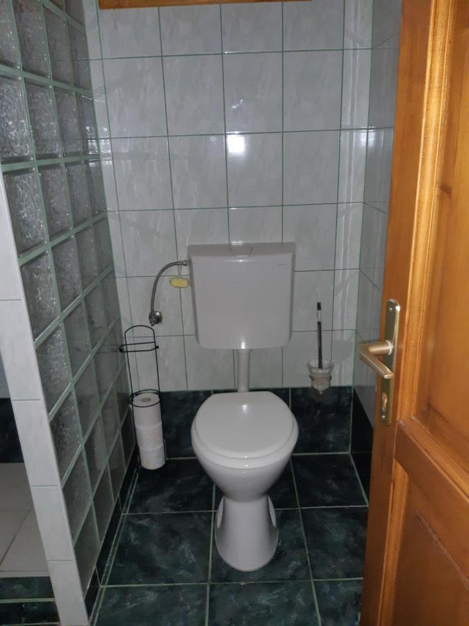 Appartement Gyopar-Apartman à Zalakaros Extérieur photo